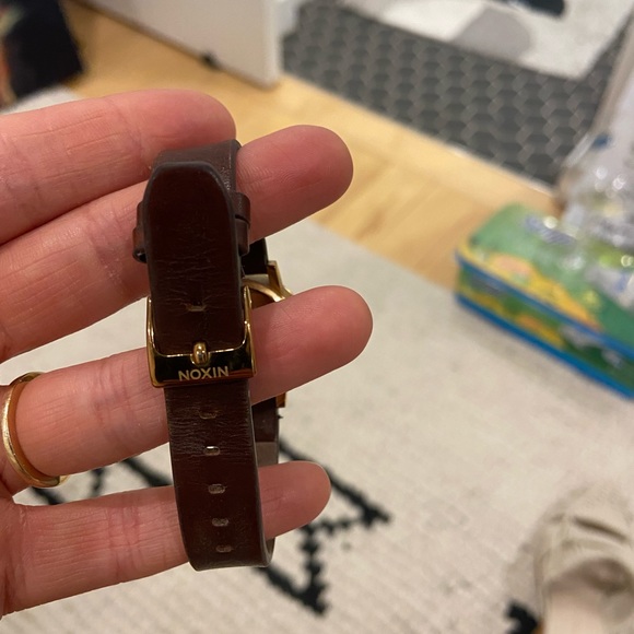 Minimalist Nixon rose gold face watch with brown leather band - Picture 4 of 5